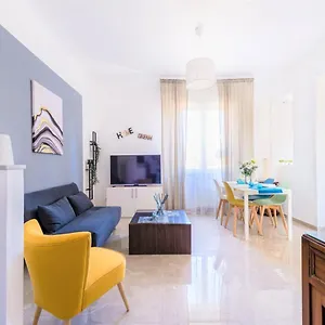 Apartamento Hostly - Colorhome Midtown - Unique 3 With 3 Private Bathrooms Pisa