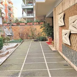 Vatican De Carolis Terrace Apartment